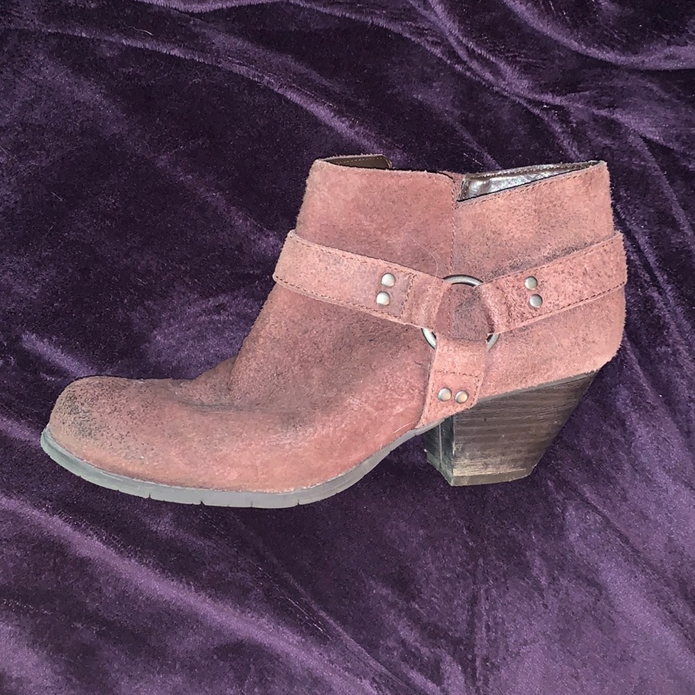 BC Footwear Brown Leather Booties Size 9